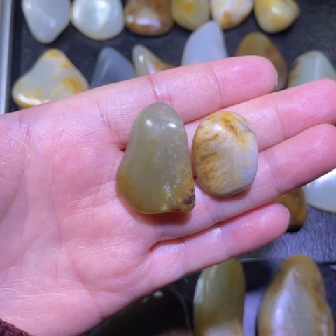 和田玉（子料）未镶嵌颈饰