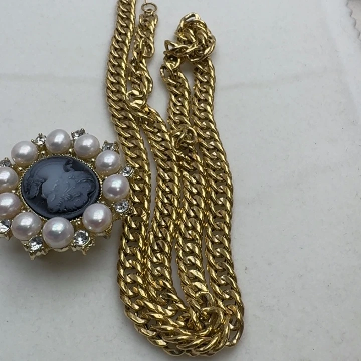 淡水珍珠颈饰未镶嵌