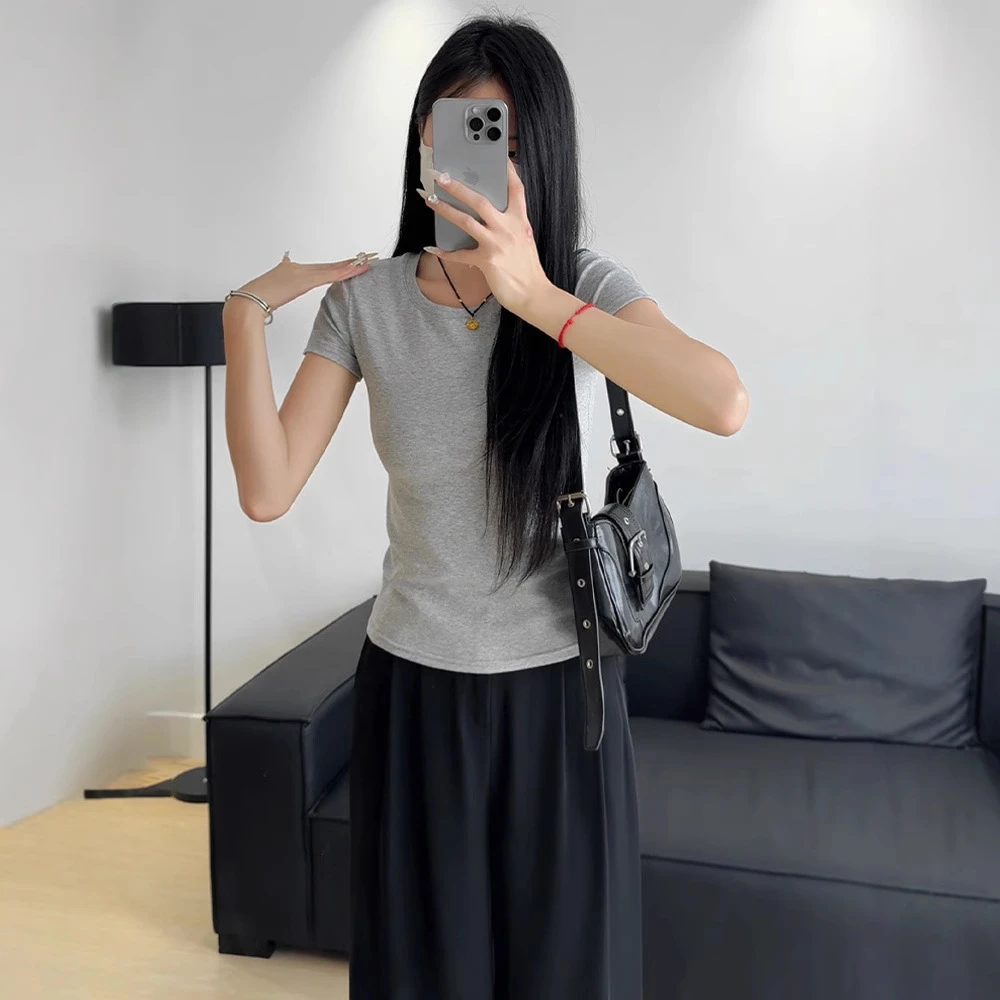 简约正肩圆领短袖T恤女夏季2025新款基础内搭打底衫百搭显瘦上衣