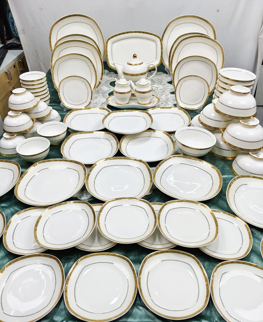 新疆包邮陶瓷83件套餐具套装 ak zar lik