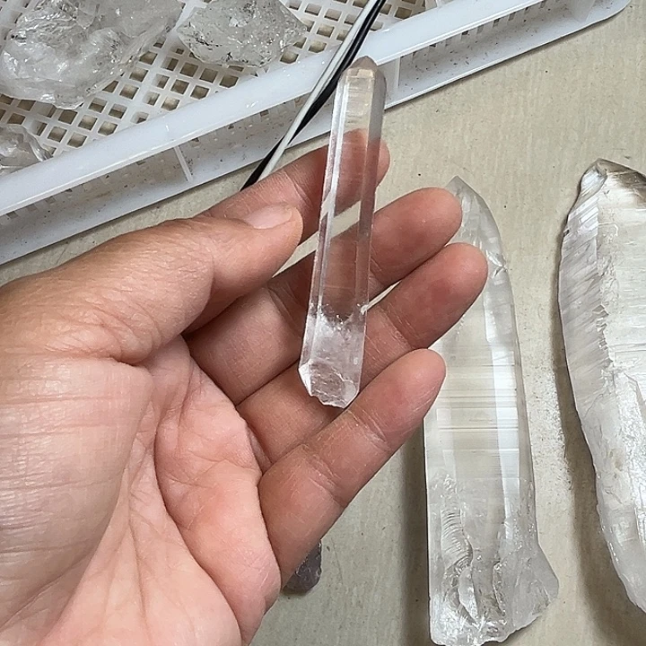 我***在未镶嵌珠宝半成品水晶