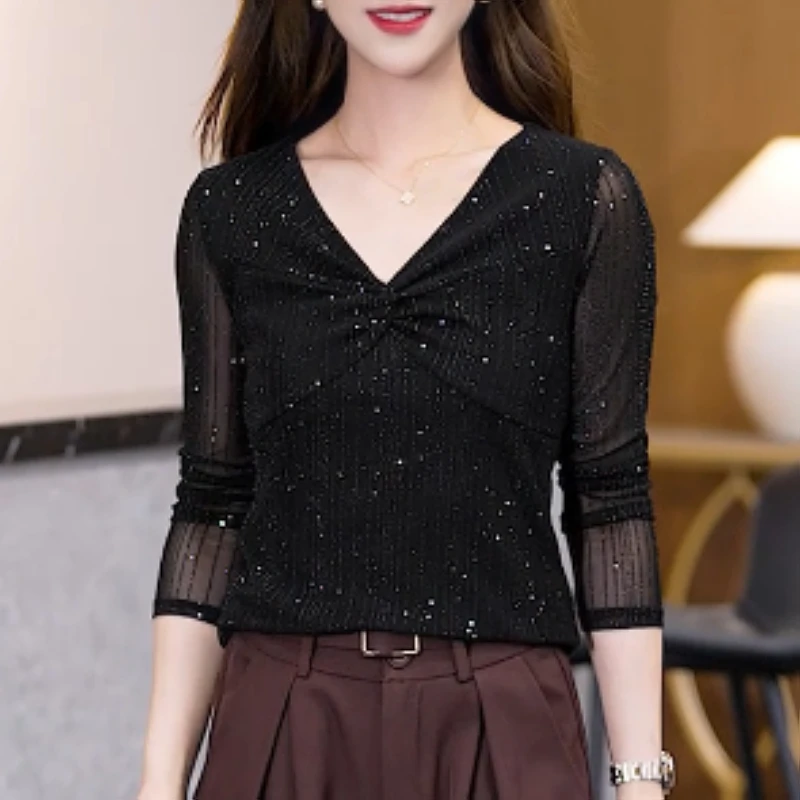 亮闪闪上衣高级感洋气减龄打底衫V领气质长袖T恤女遮肚子显瘦上衣