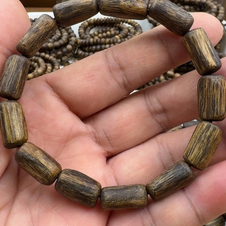 手串沉香乌身手串7克加