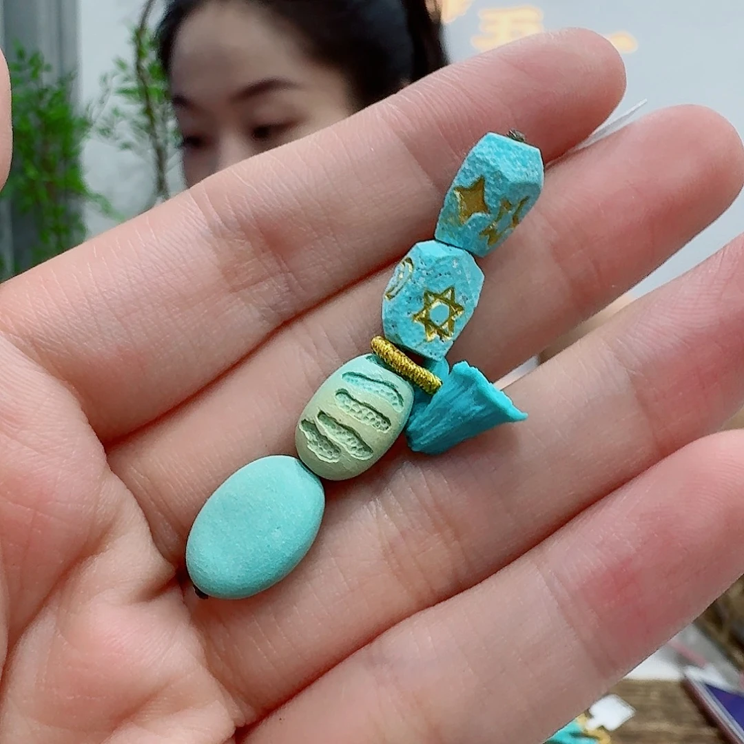 未镶嵌绿松石珠宝奇石