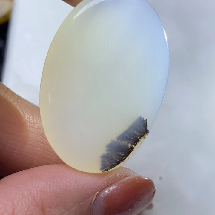 玛瑙/玉髓颈饰未镶嵌阿****丽