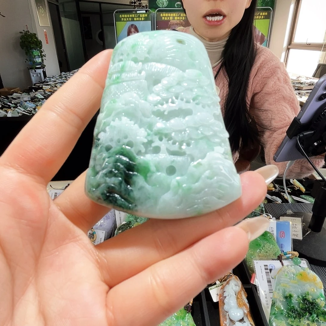 颈饰未镶嵌翡翠一