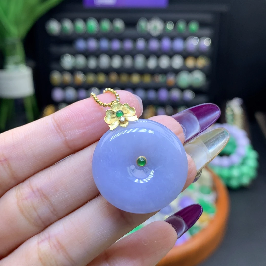 翡翠18K金镶嵌颈饰