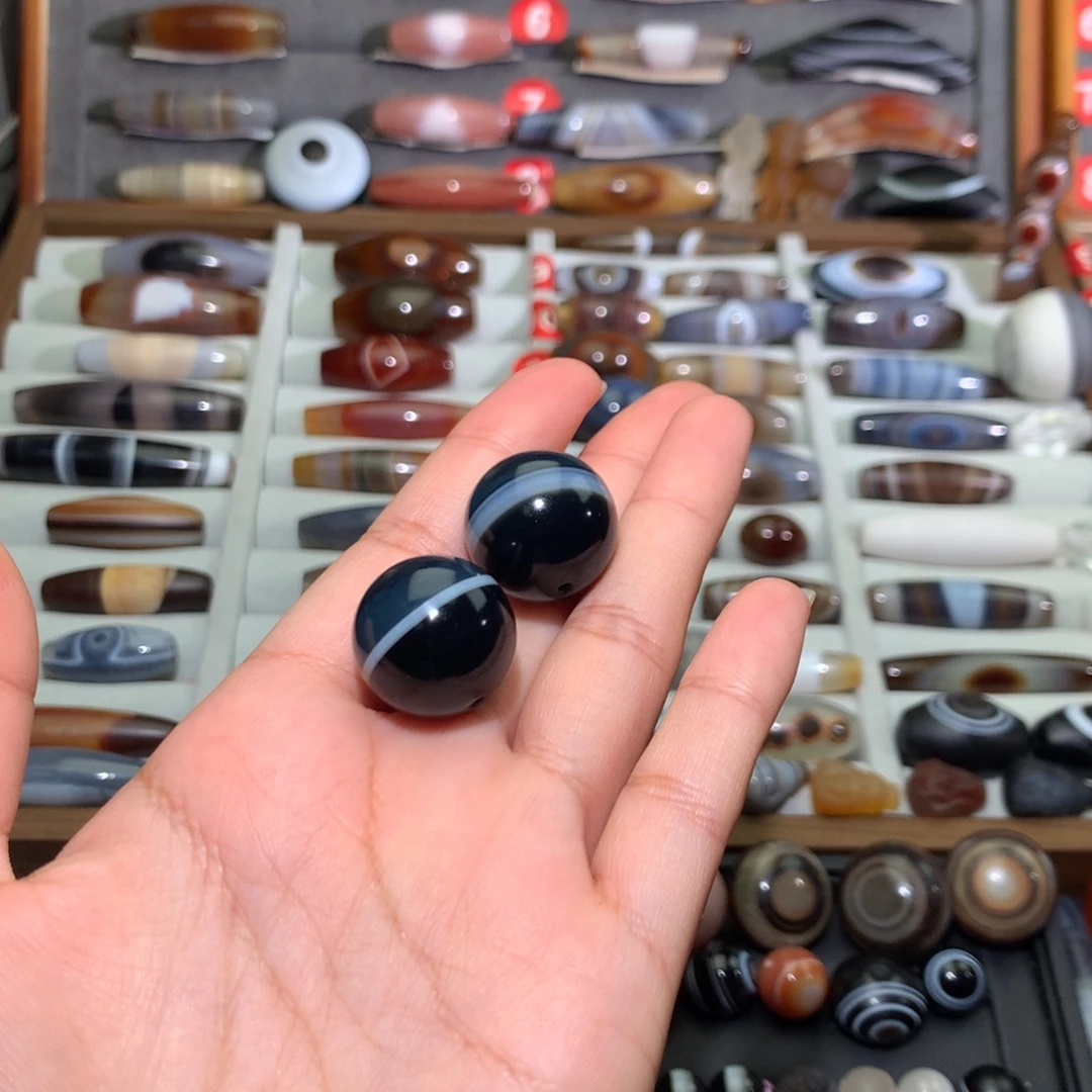 阿***具玛瑙/玉髓颈饰未镶嵌