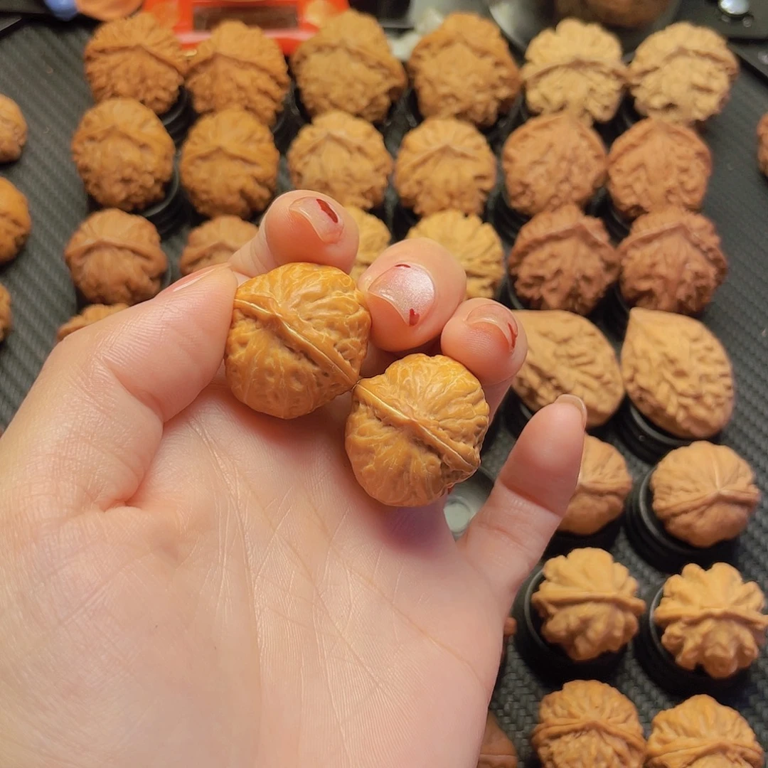 焦***焦把件文玩核桃文玩核桃