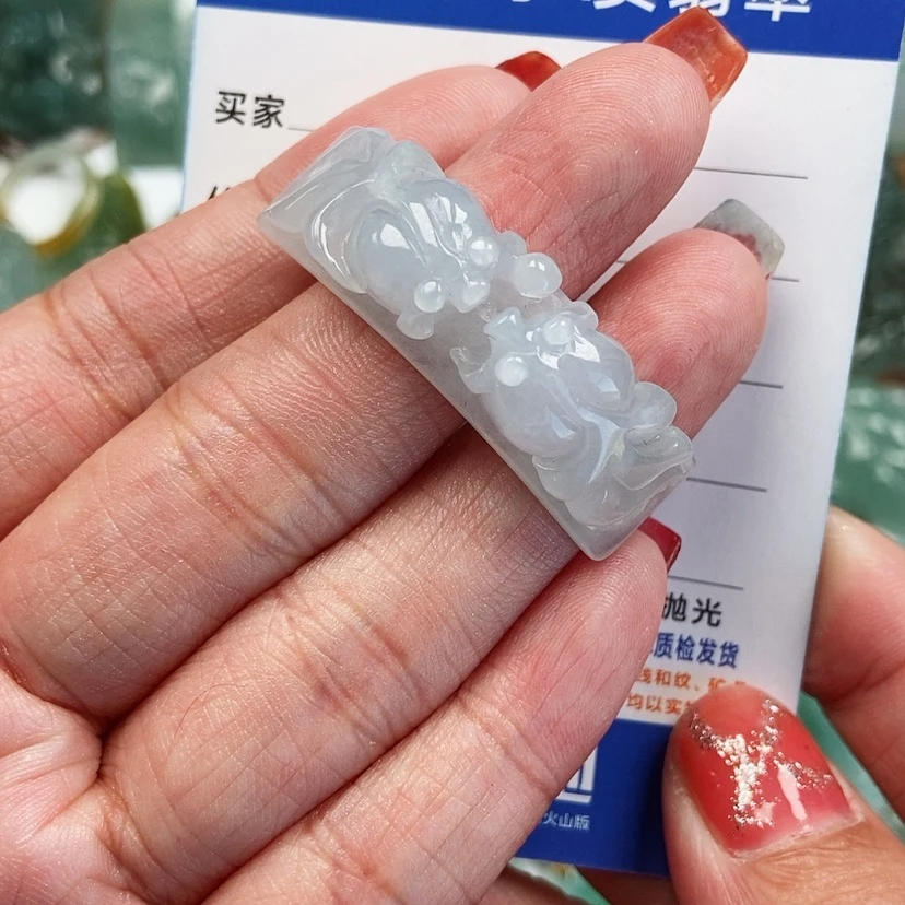 【闪购商品】翡翠颈饰未镶嵌年年有余