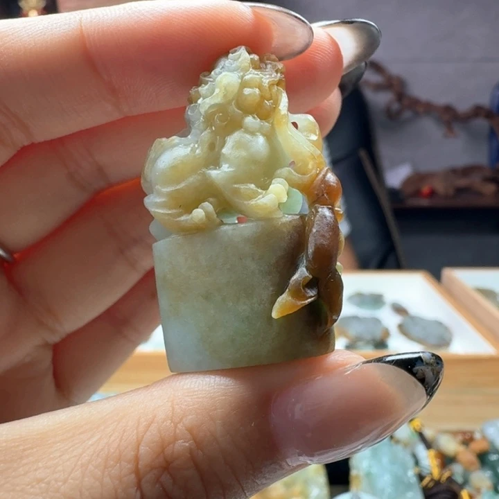 定制翡翠未镶嵌印章