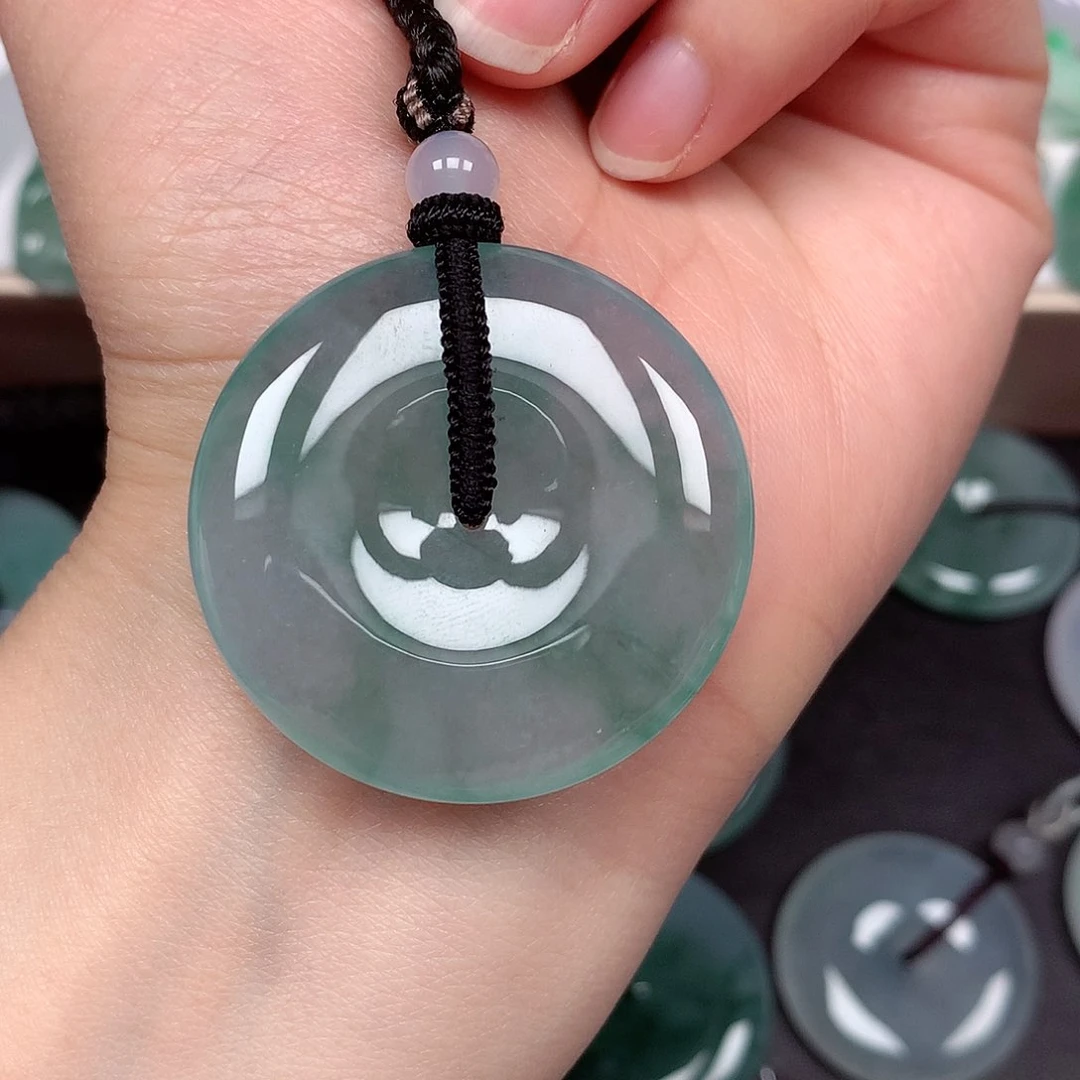 翡翠颈饰未镶嵌宋**！平安扣