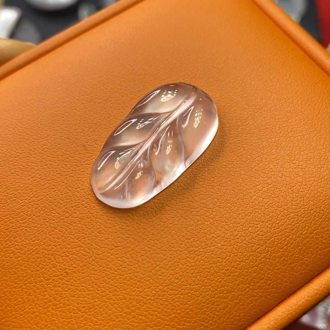 石英质玉未镶嵌吊坠