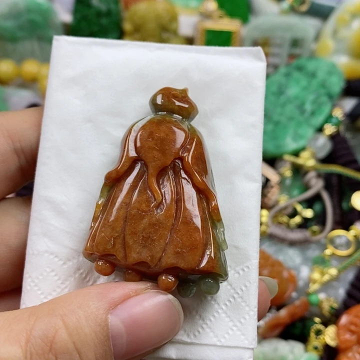 翡翠吊坠(赠链)未镶嵌