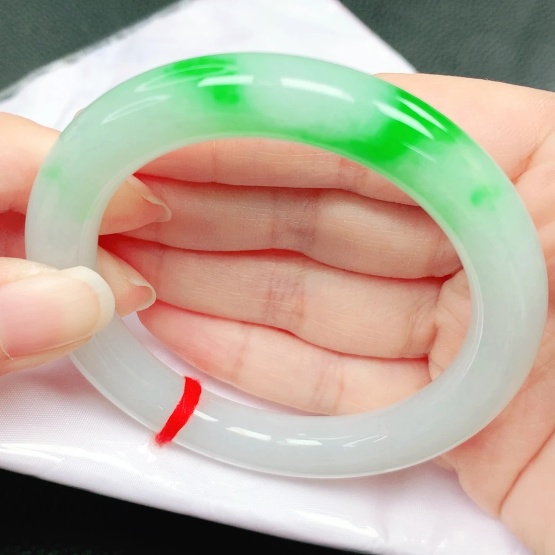 翡翠未镶嵌手镯54圈