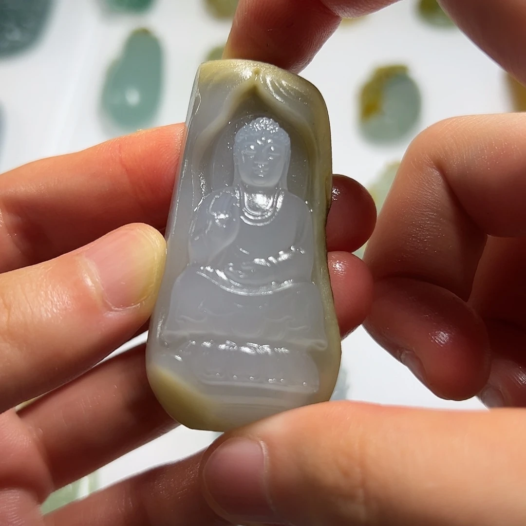 定制翡翠未镶嵌挂件