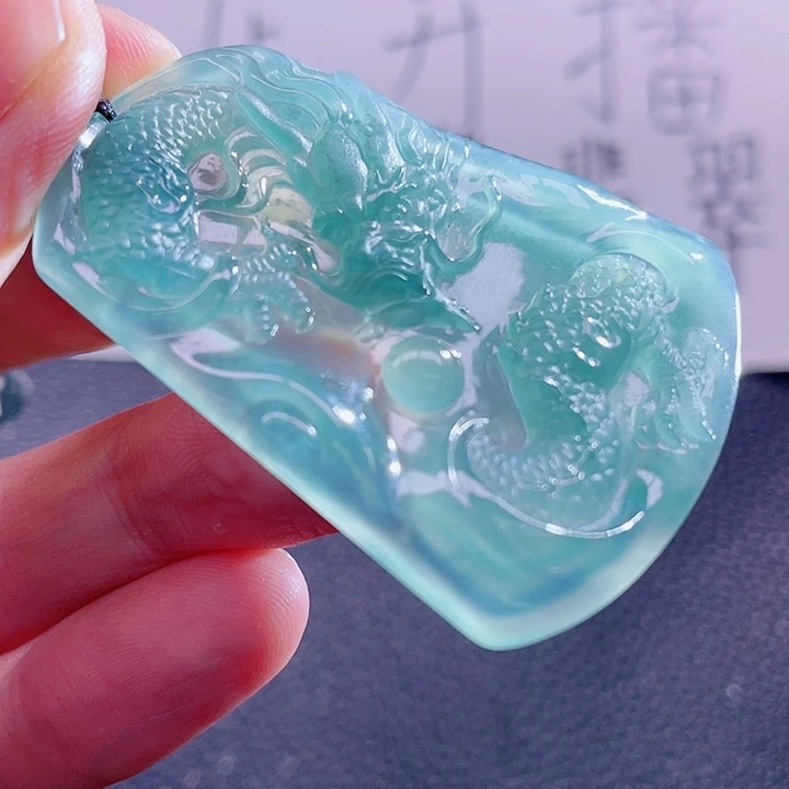 翡翠颈饰未镶嵌999999999