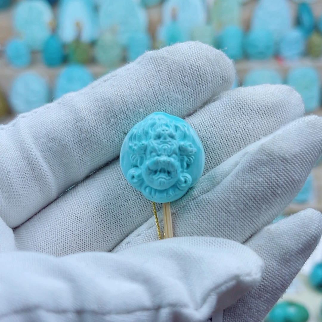 绿松石未镶嵌珠宝奇石