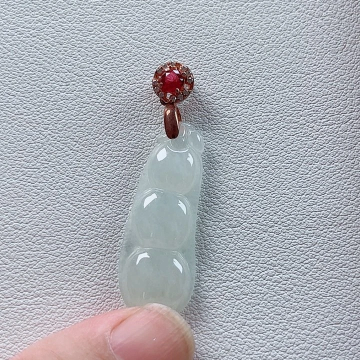 颈饰未镶嵌翡翠孤品