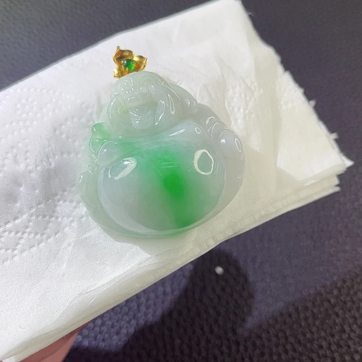 翡翠颈饰18K金镶嵌翡翠