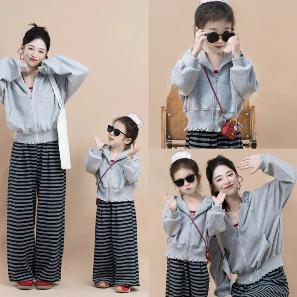 特别的亲子装秋季新款母女装韩系木耳边连帽卫衣配条纹裤子套装潮