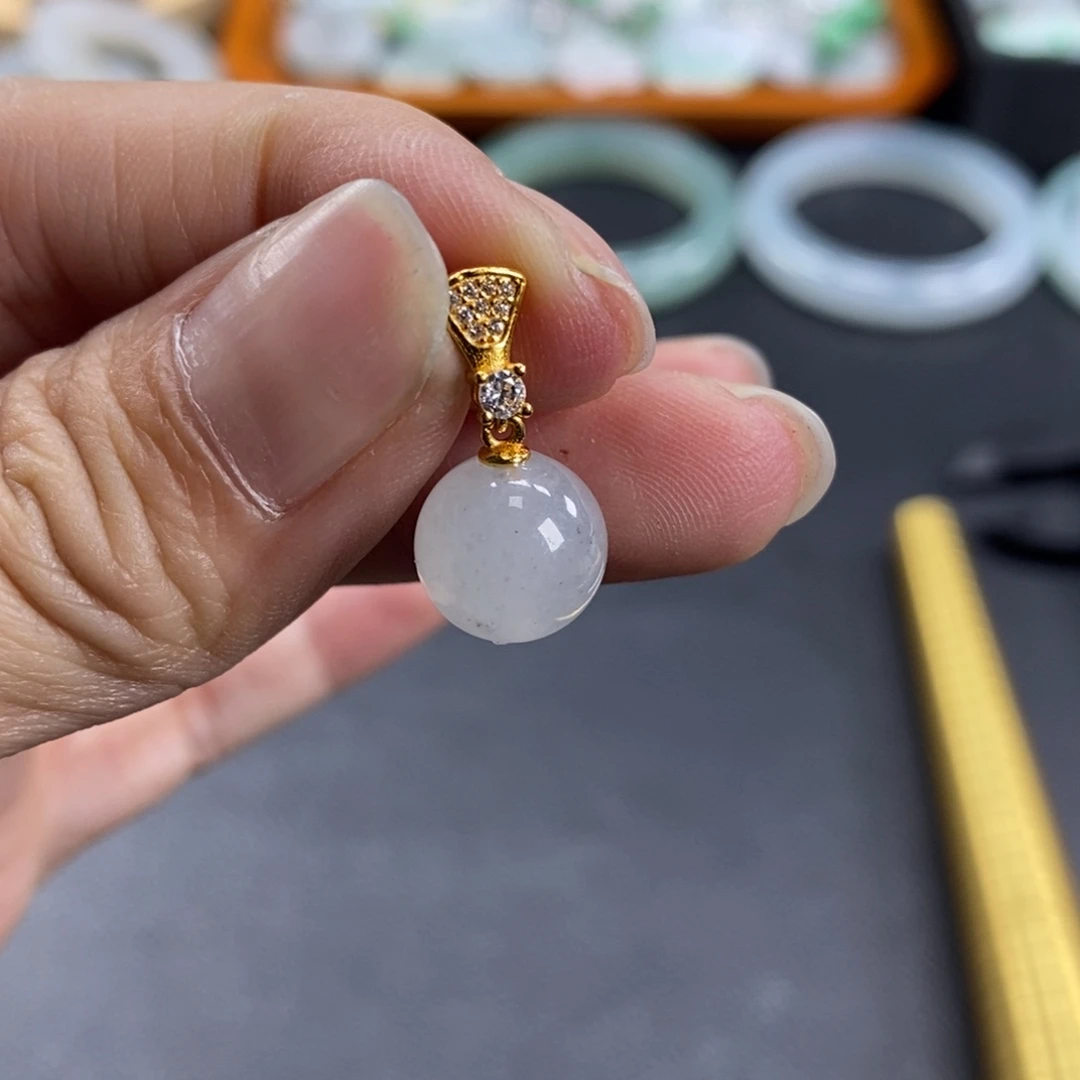 翡翠未镶嵌颈饰天然翡翠福利