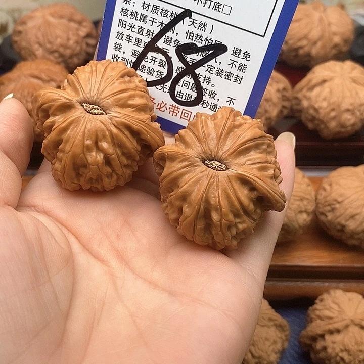 桃核吊坠磨盘狮子头41