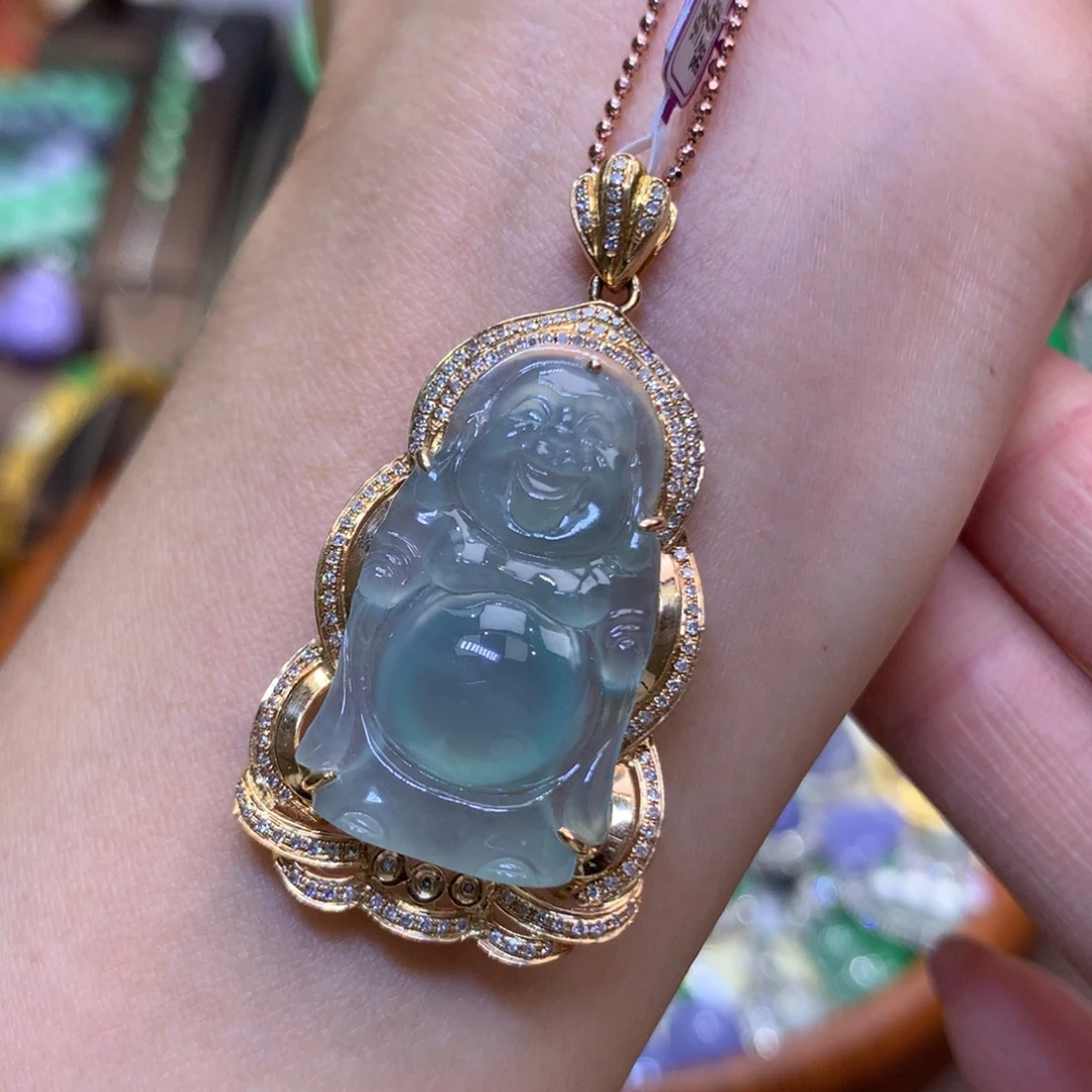 翡翠18K金镶嵌颈饰