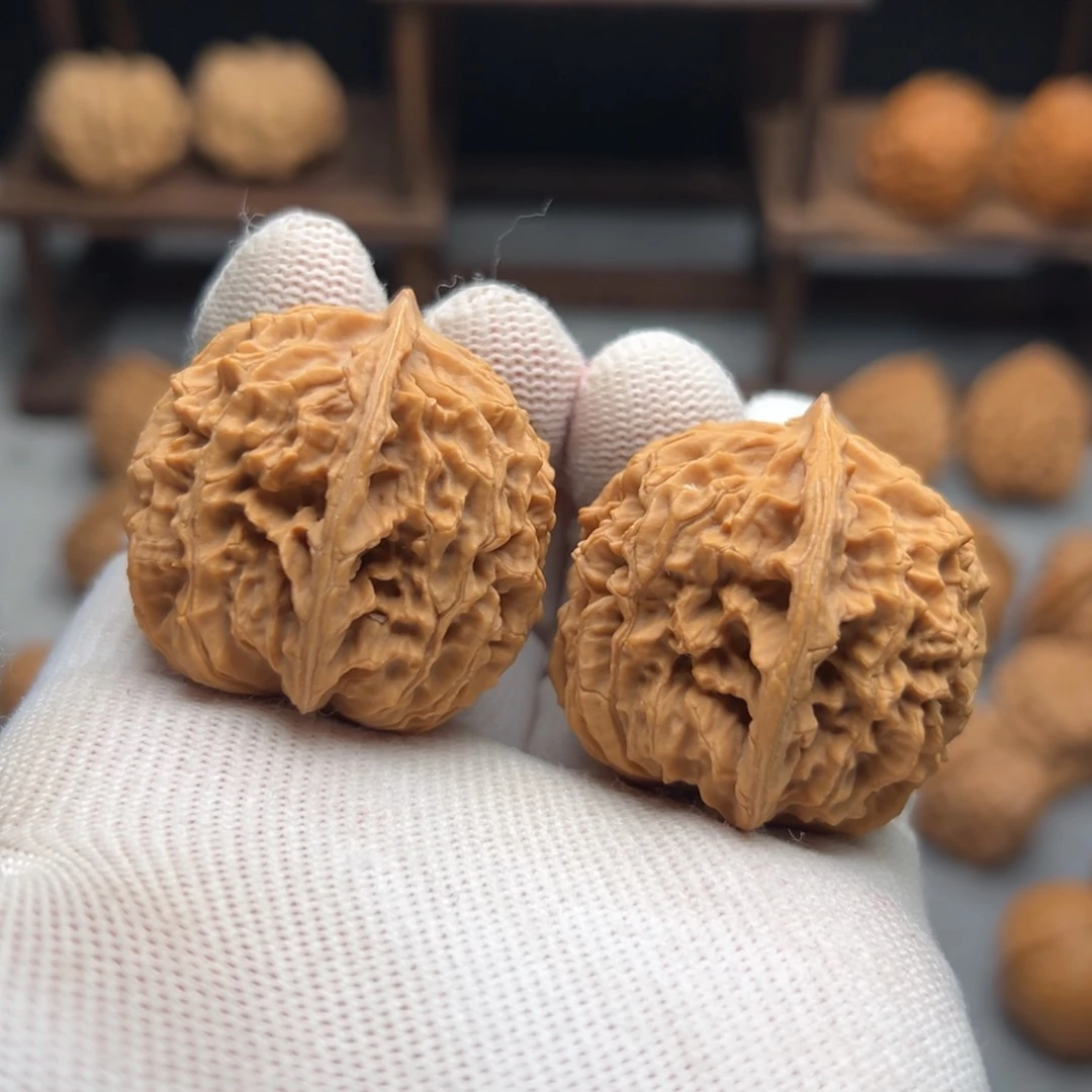 桃核吊坠精****?盘龙纹对歪40.37.38