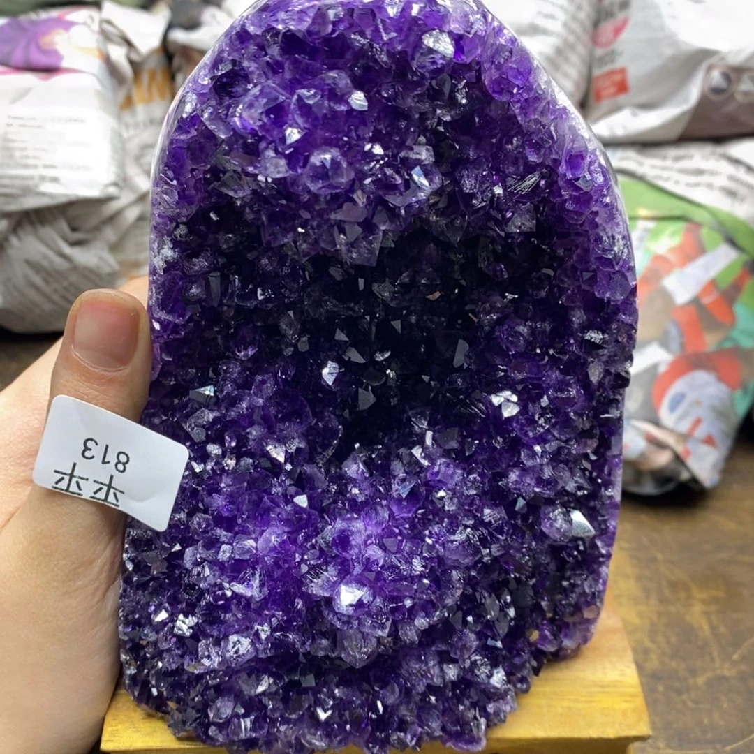 紫晶乌拉圭未镶嵌