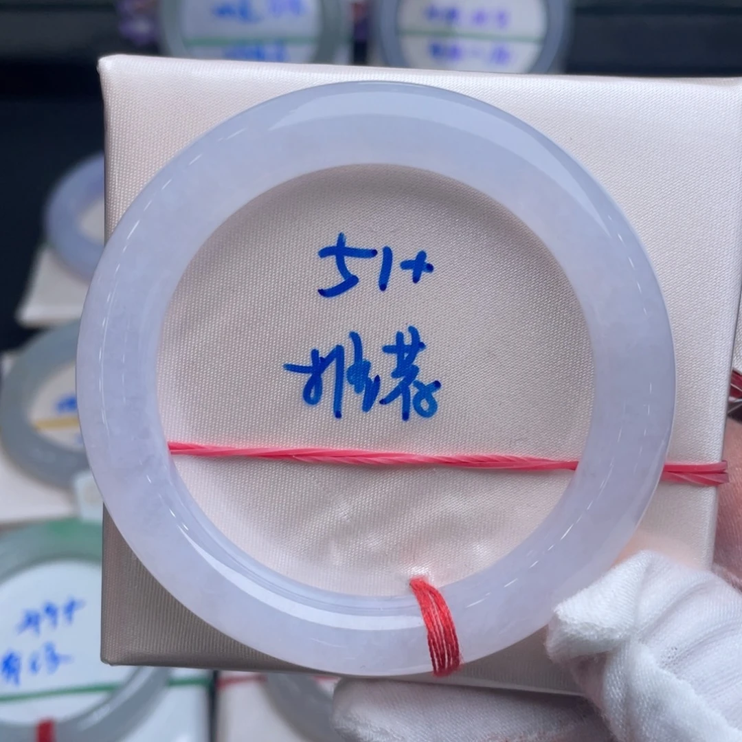 翡翠未镶嵌手镯翡翠手镯