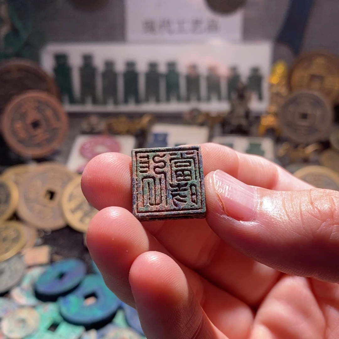 铜现代仿制工艺品
