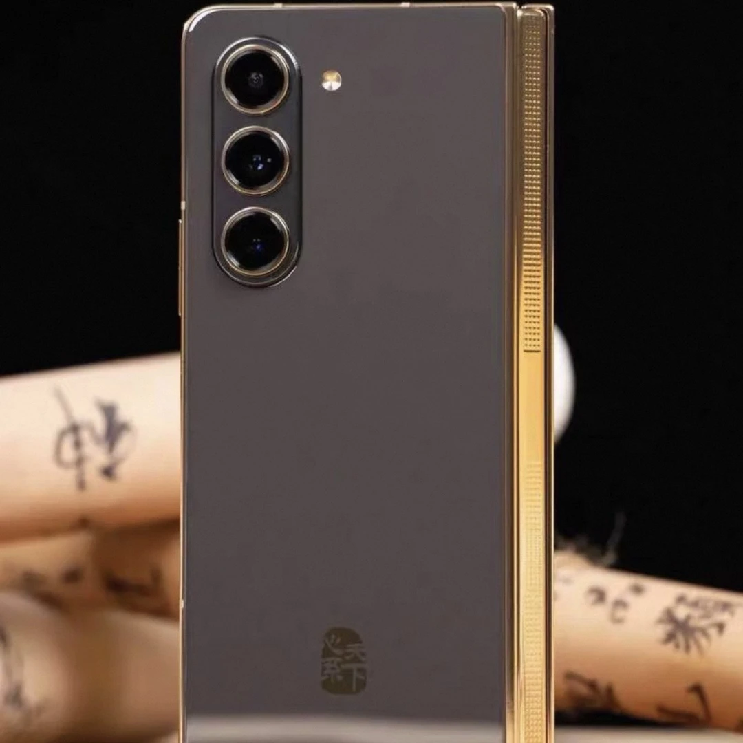 9新 Samsung/三星 三星w24手机 二手