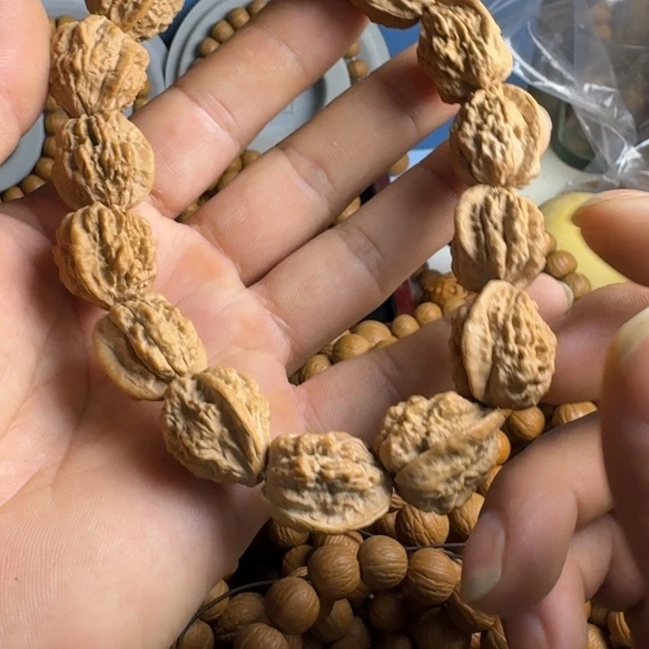 吊坠文玩核桃原皮原色