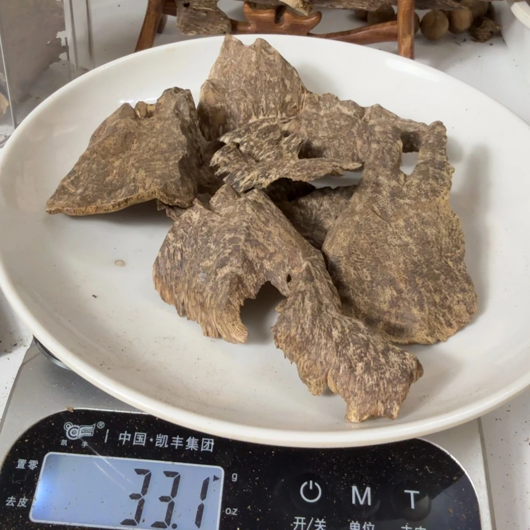 沉香沉香碎屑海南树头壳33克
