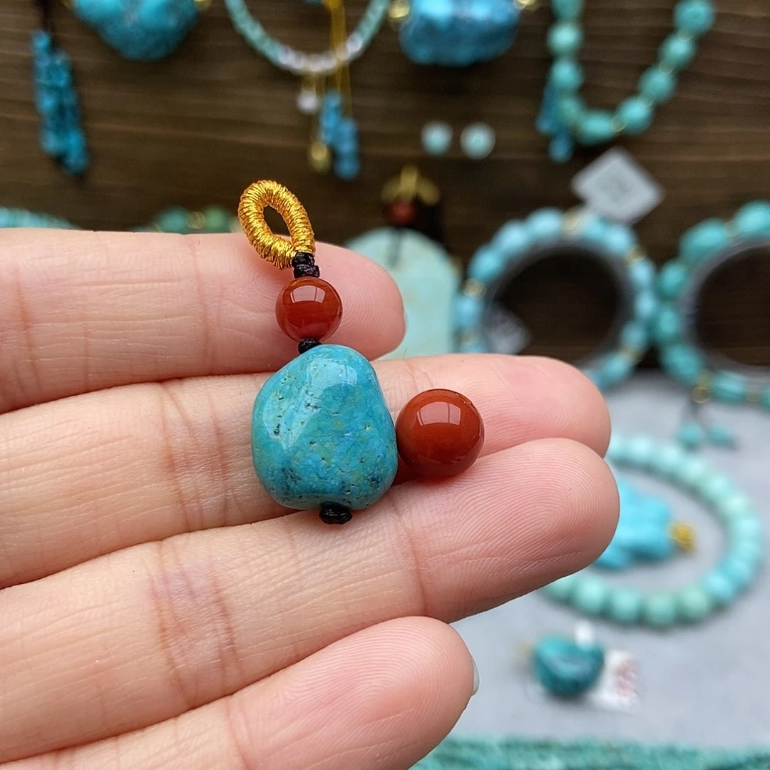 南红玛瑙未镶嵌侧挂