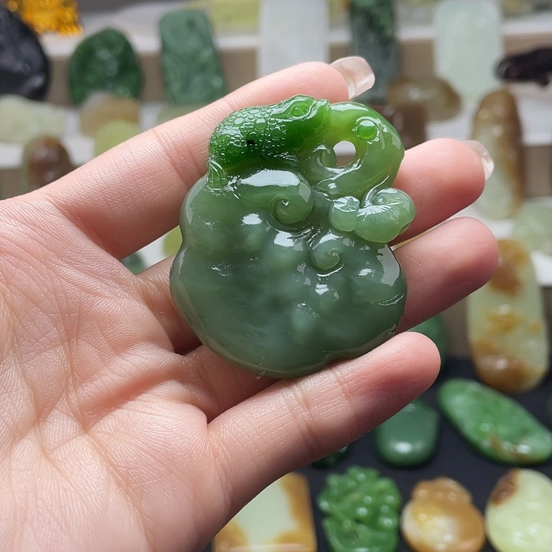 和田玉未镶嵌项链