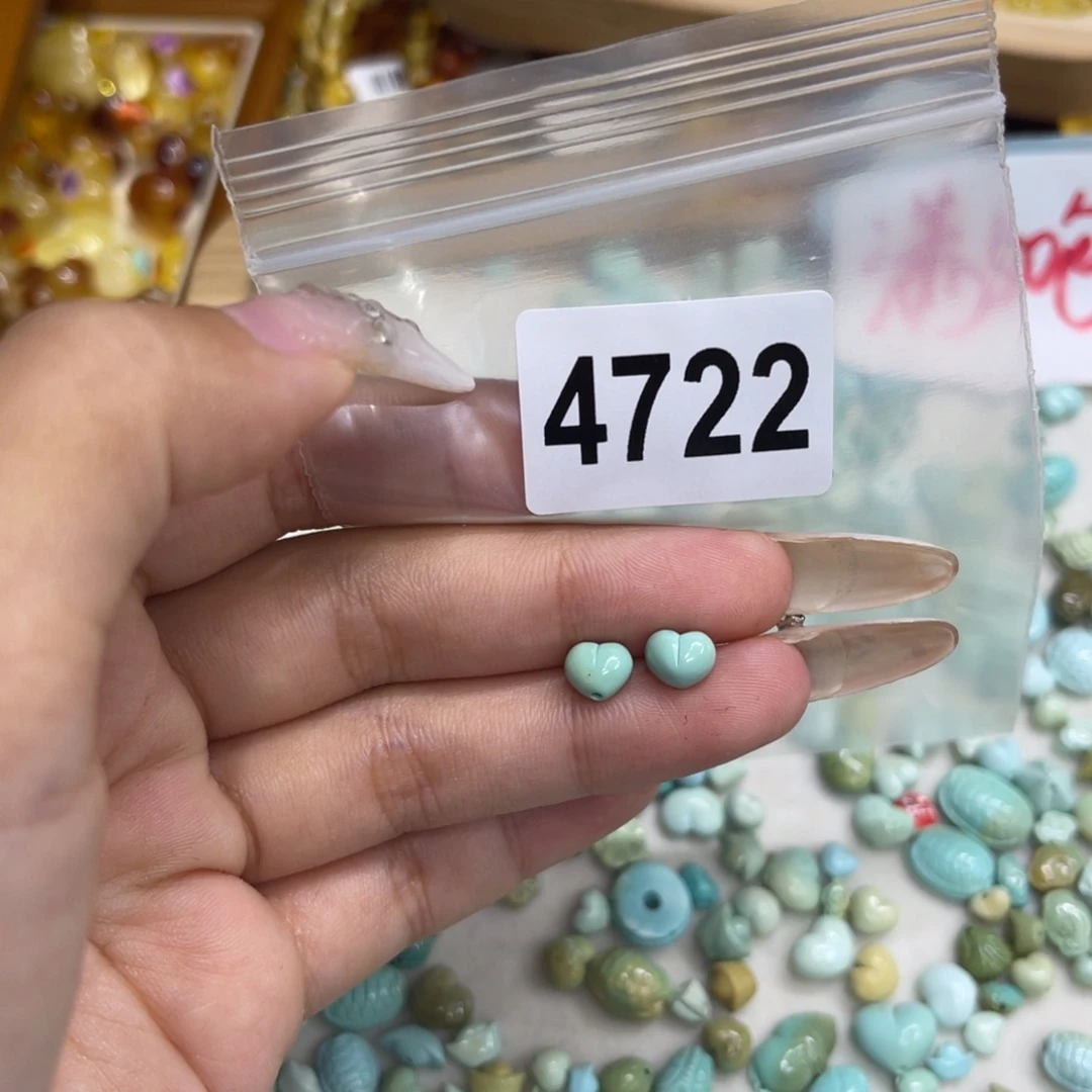 飞***区琥珀未镶嵌珠宝奇石