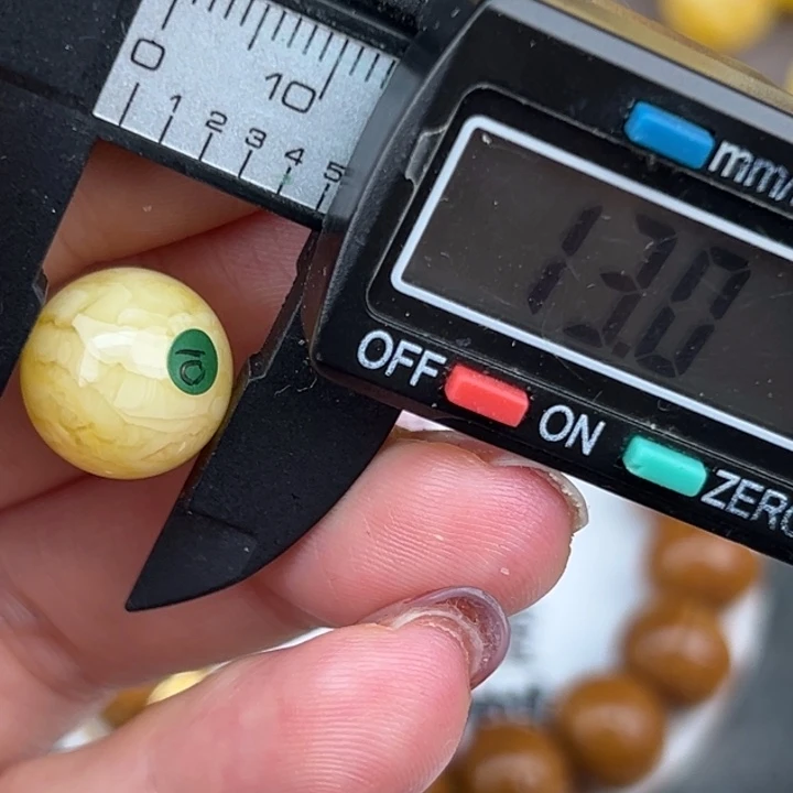 琥珀裸石未镶嵌微瑕1506