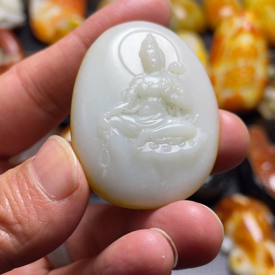 和田玉未镶嵌颈饰