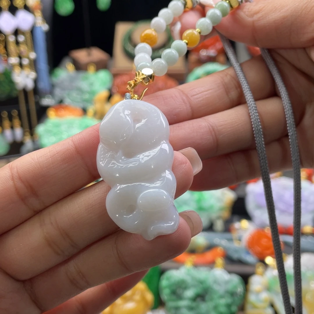 翡翠颈饰未镶嵌代编织