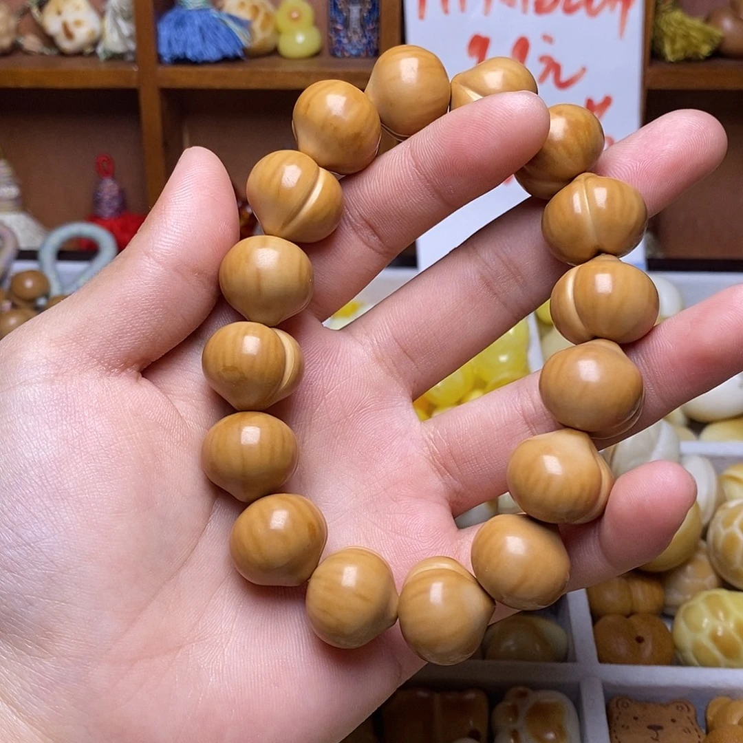 会***鱼猴头核桃吊坠单颗18