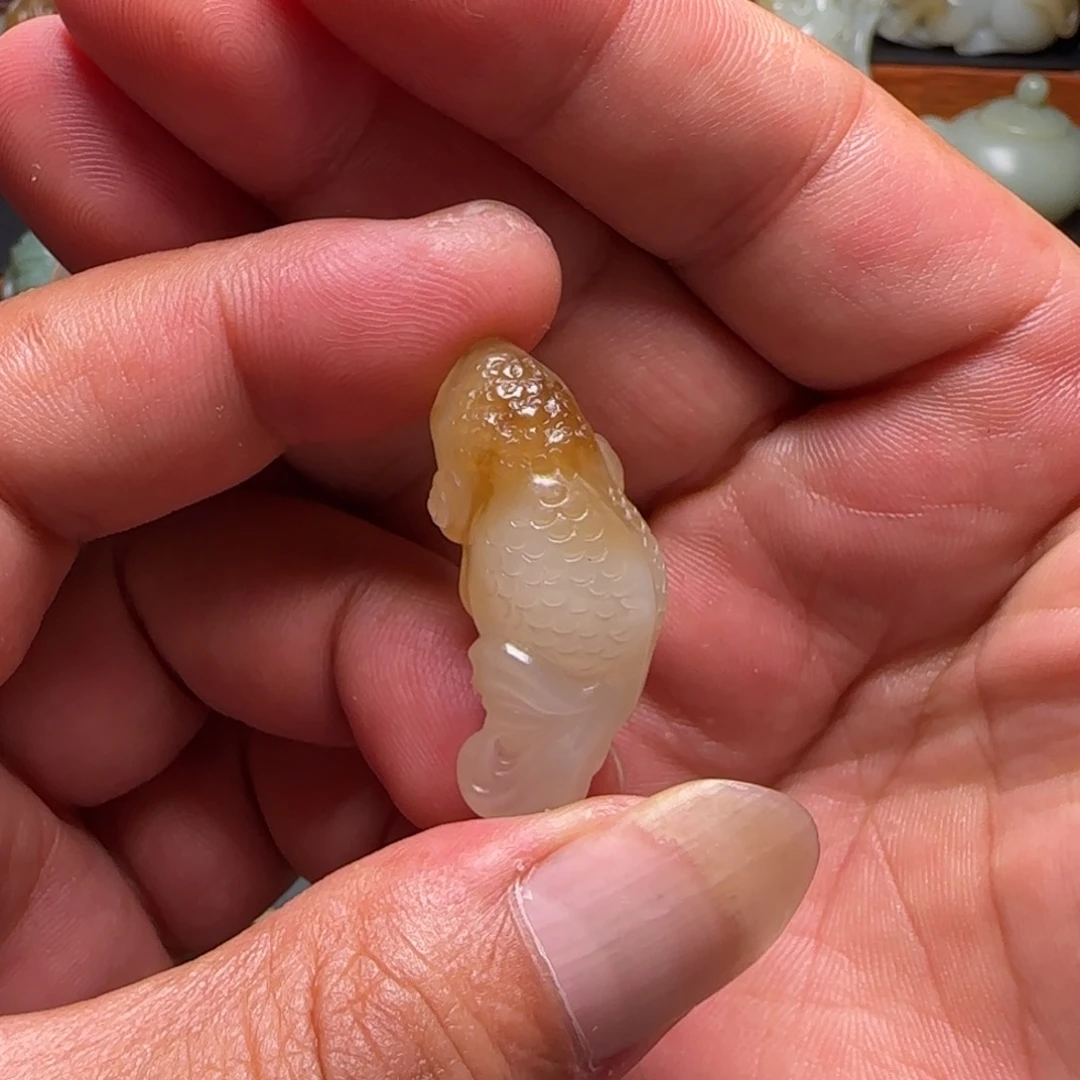 &***&和田玉未镶嵌颈饰