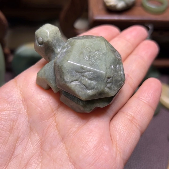 岫岩河磨玉（透闪石质玉）未镶嵌颈饰