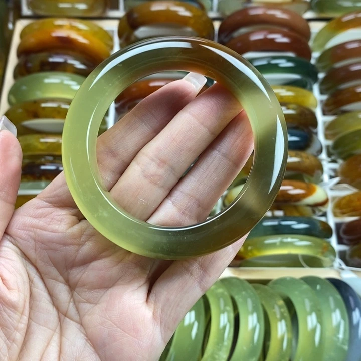 蛇纹石玉未镶嵌手镯55