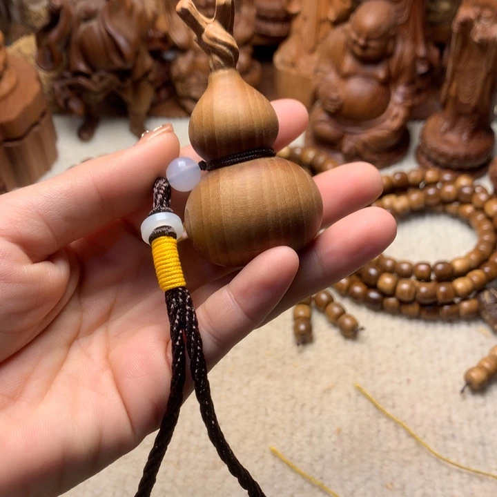 檀香木其他老山檀香手把件