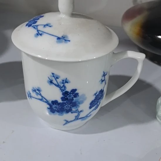 绑***的当代景德镇陶瓷工艺品