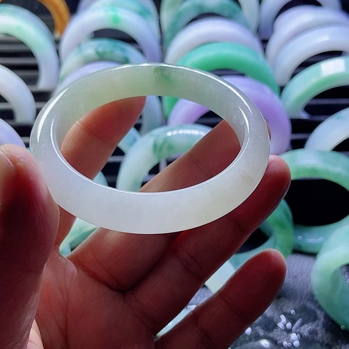 只***心定制翡翠未镶嵌定制翡翠不退不换