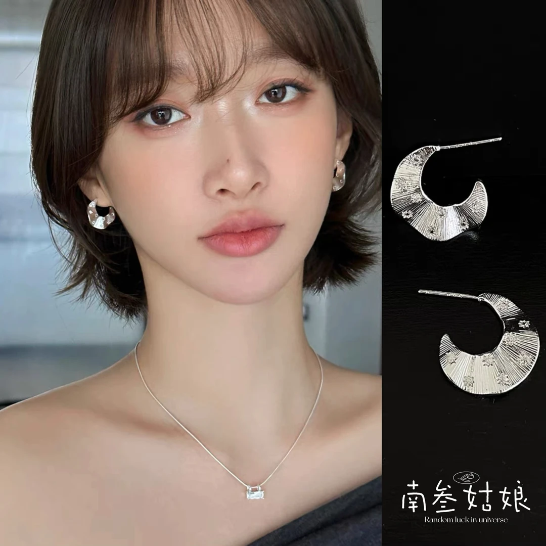 铜合金锆石耳饰 波浪条纹耳环高级感轻奢气质耳钉小众个性耳饰女