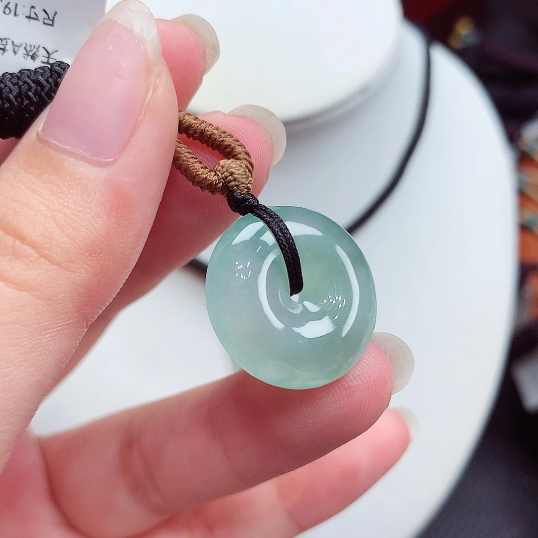 翡翠未镶嵌颈饰翡翠8，19.7/5.5